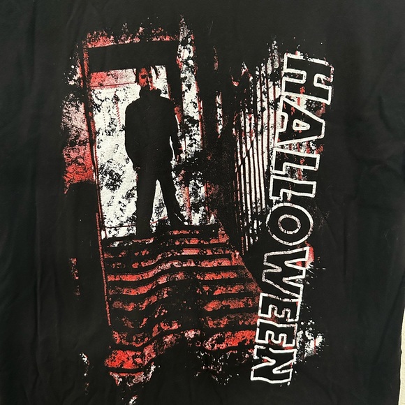 Halloween t-shirt in Medium - Picture 2 of 4